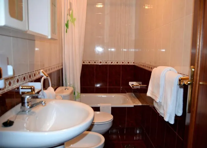 Residencia Bahia ゲストハウス ラクセ