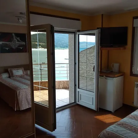 Guest house Residencia Bahia 2*